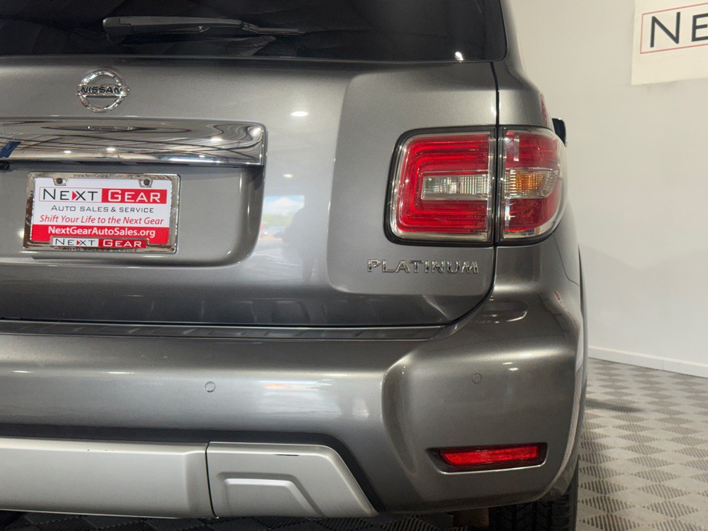 2017 Nissan Armada Image 10