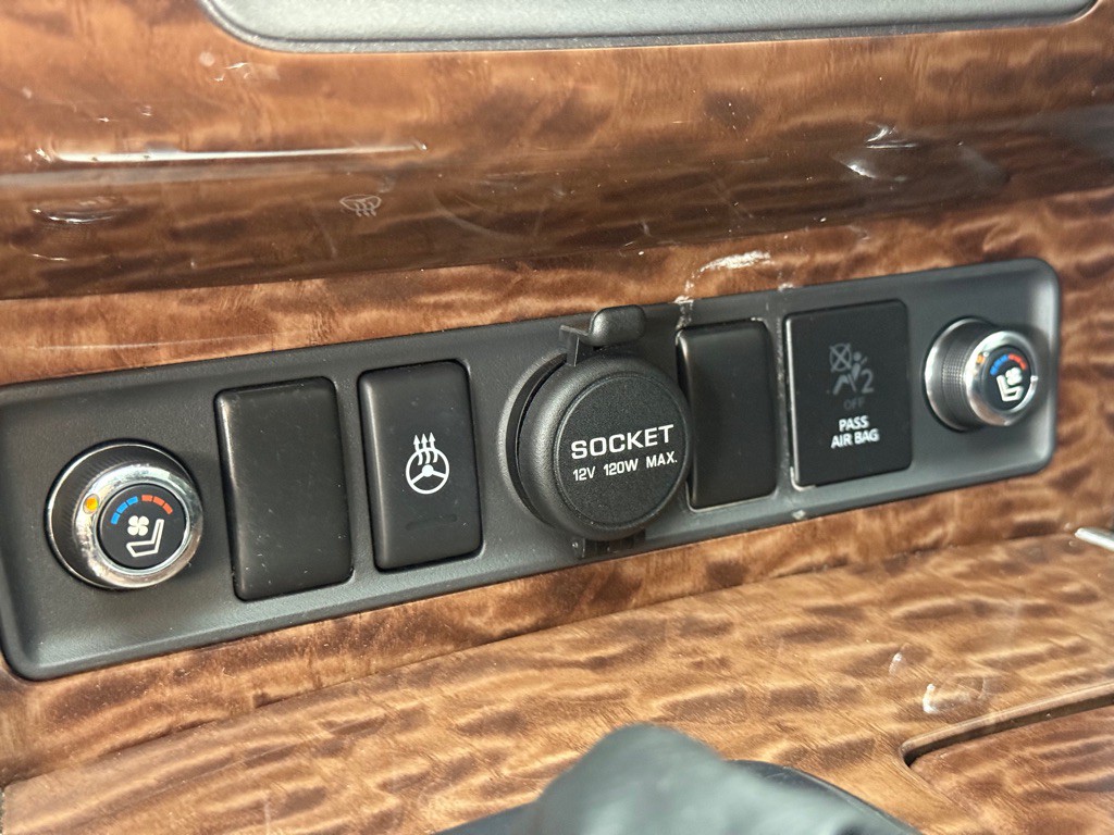 2017 Nissan Armada Image 21