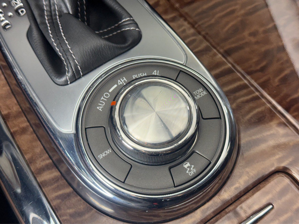 2017 Nissan Armada Image 23
