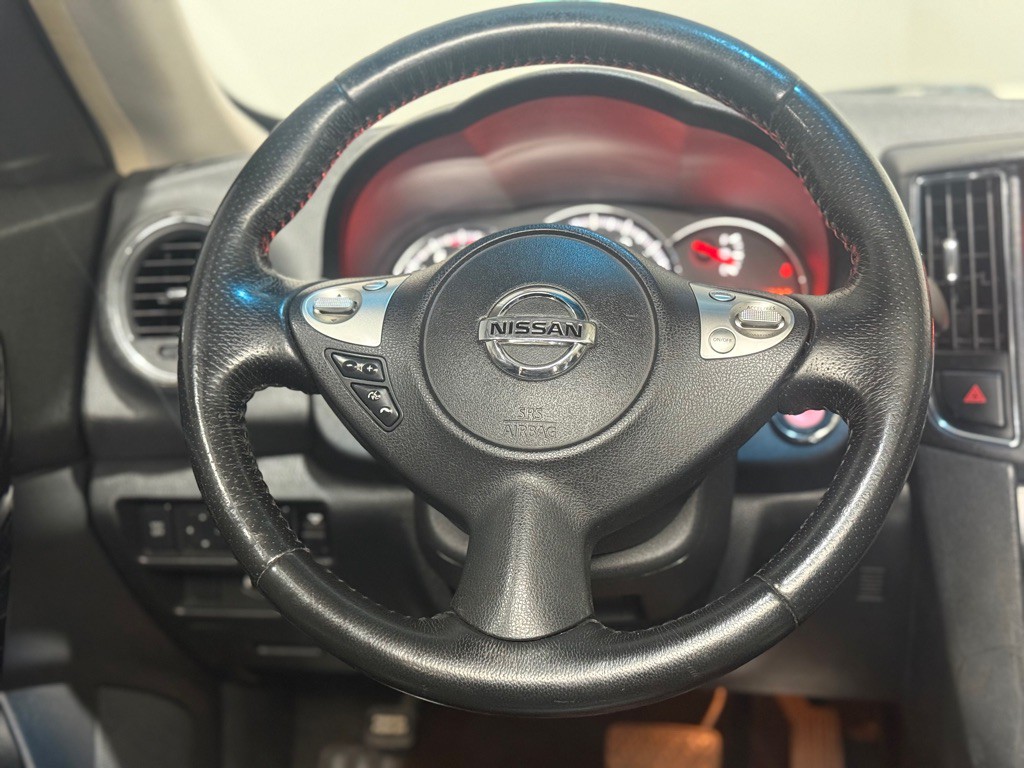 2010 Nissan Maxima Image 13
