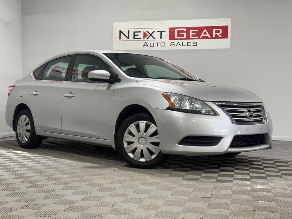 2014 Nissan Sentra Image 1