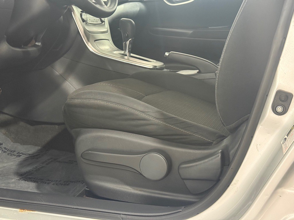 2014 Nissan Sentra Image 21