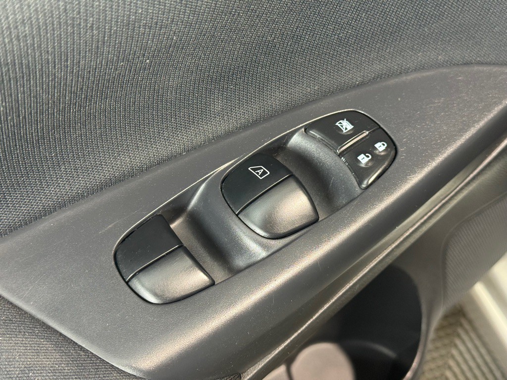 2014 Nissan Sentra Image 28