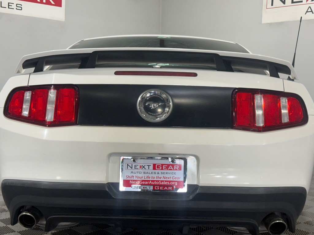 2011 Ford Mustang Image 10