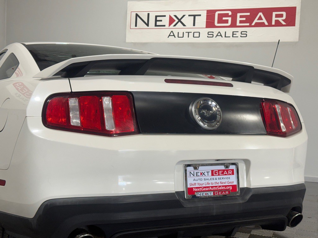 2011 Ford Mustang Image 9