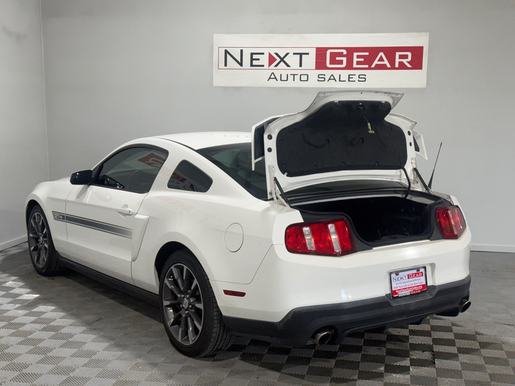2011 Ford Mustang Image 31