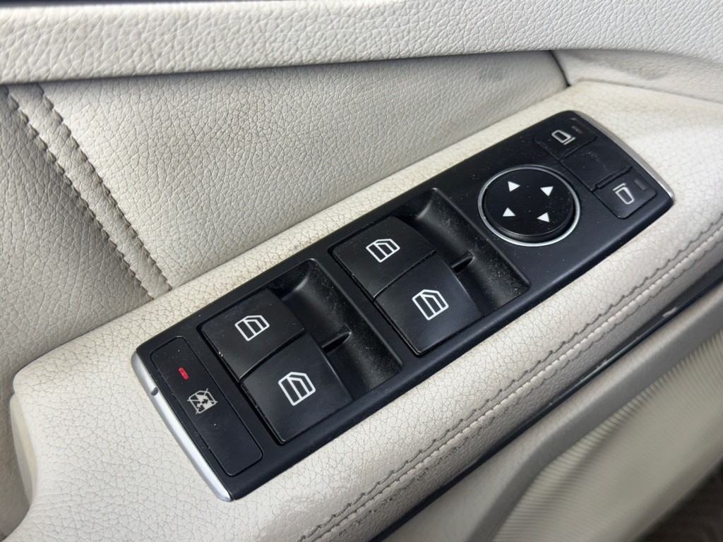 2014 Mercedes-Benz E-Class Image 26