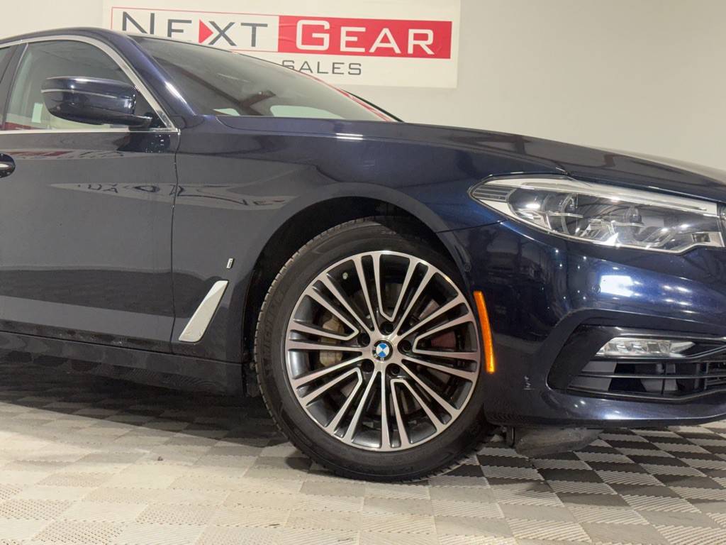 2018 BMW 5 Series Image 3
