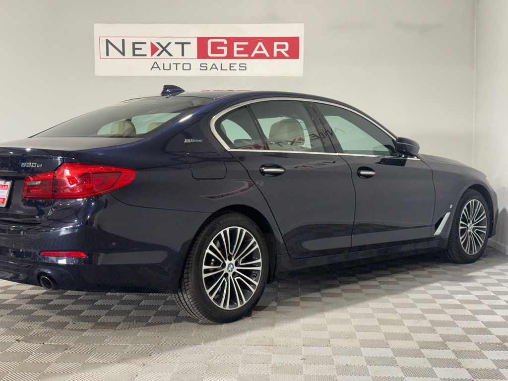 2018 BMW 5 Series Image 10