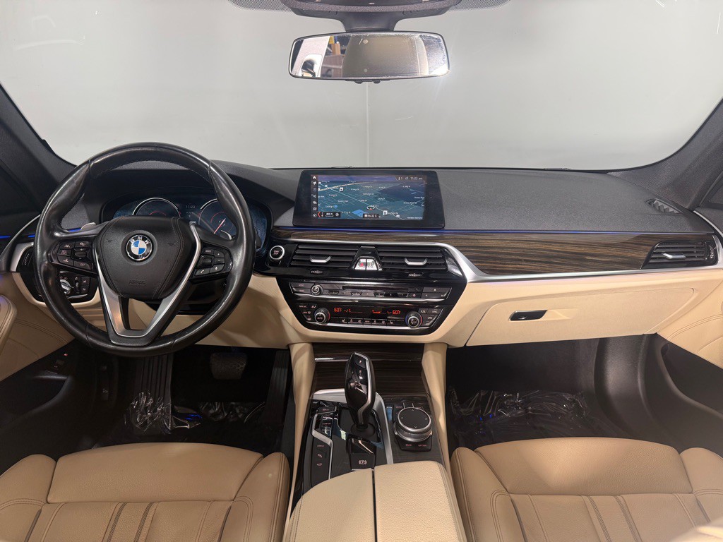 2018 BMW 5 Series Image 14