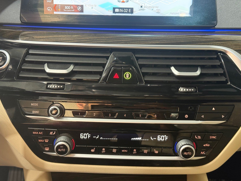 2018 BMW 5 Series Image 21