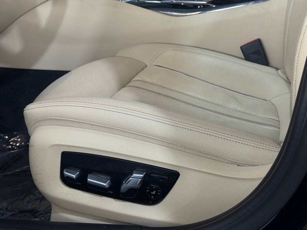 2018 BMW 5 Series Image 30