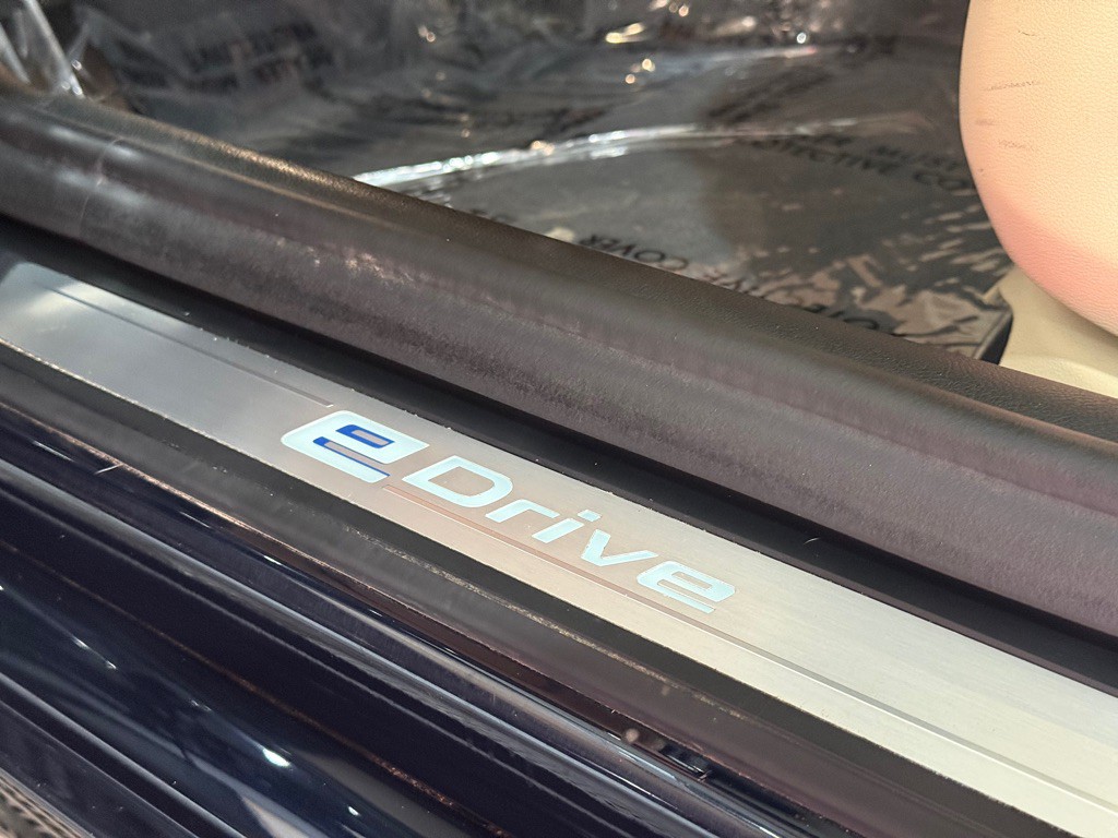 2018 BMW 5 Series Image 40