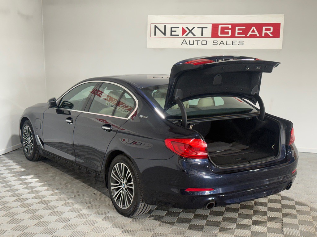 2018 BMW 5 Series Image 43