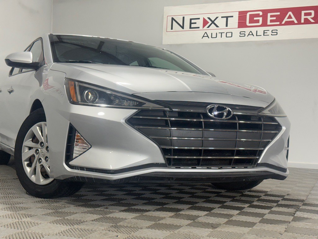 2019 Hyundai Elantra Image 5