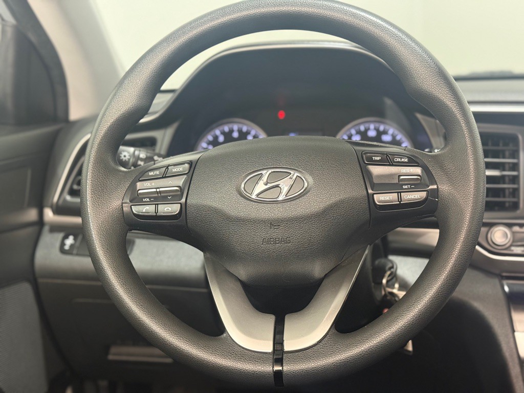 2019 Hyundai Elantra Image 14