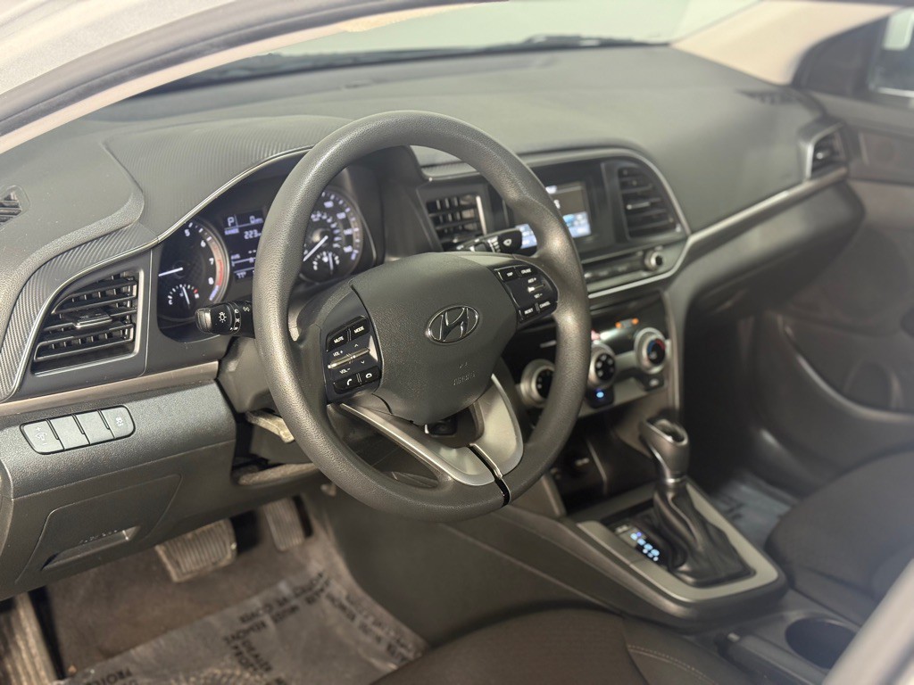 2019 Hyundai Elantra Image 23