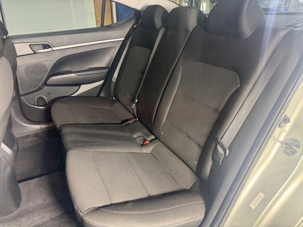 2019 Hyundai Elantra Image 28