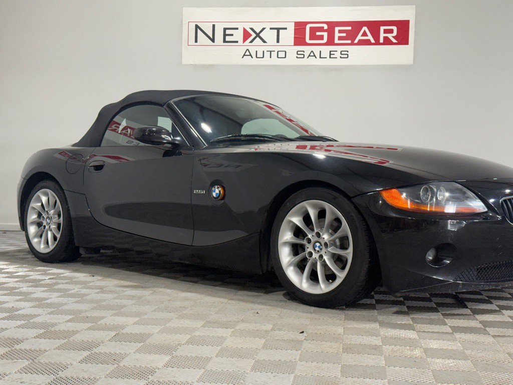 2003 BMW Z4 Image 4