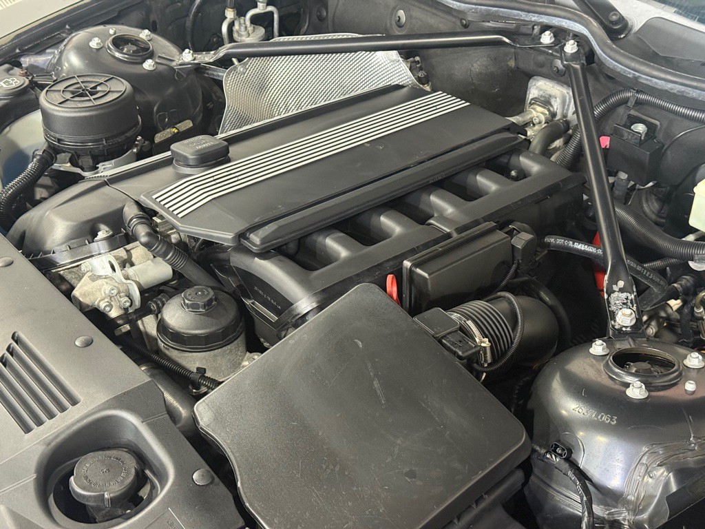 2003 BMW Z4 Image 33