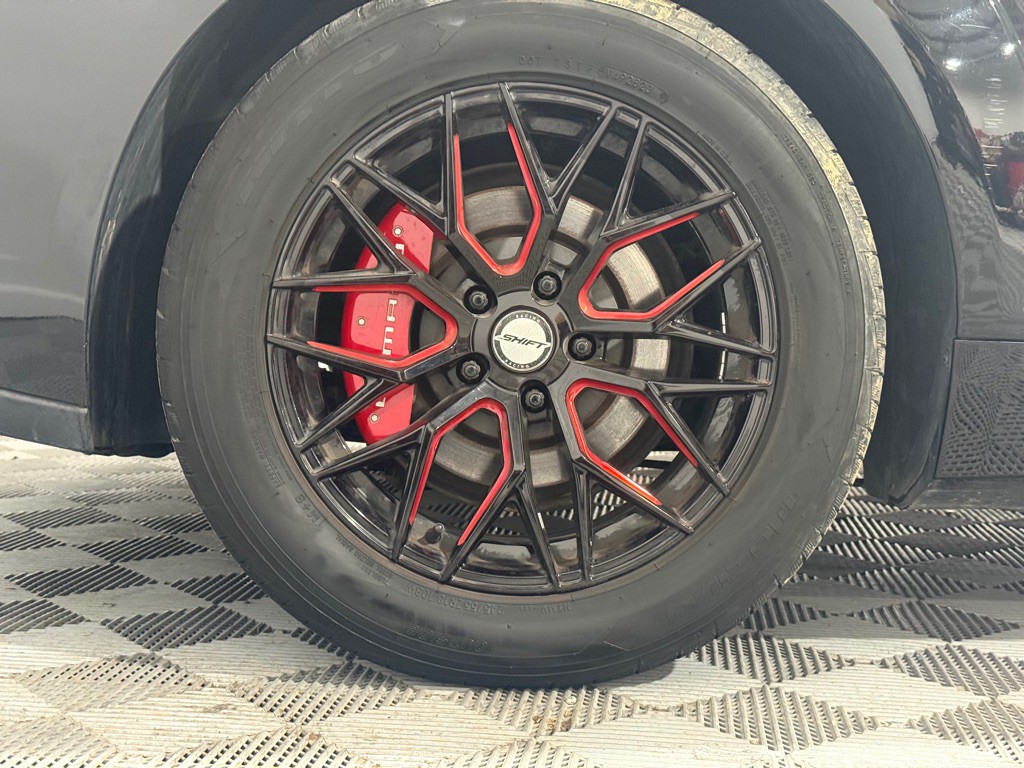 2015 Chevrolet Camaro Image 36