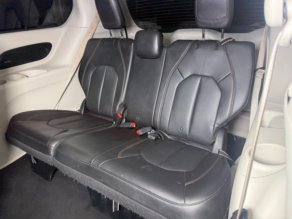 2018 Chrysler Pacifica Image 14