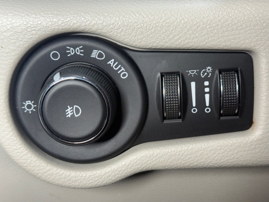 2018 Chrysler Pacifica Image 22