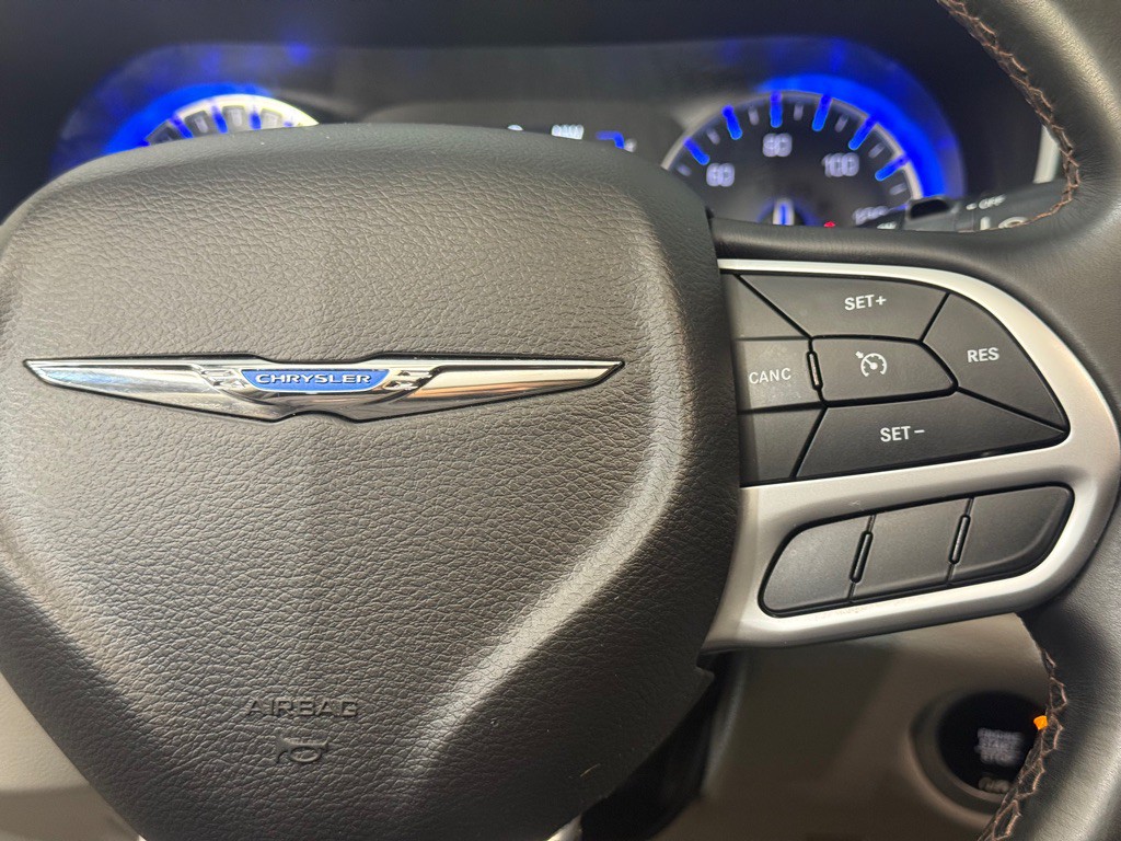 2018 Chrysler Pacifica Image 26