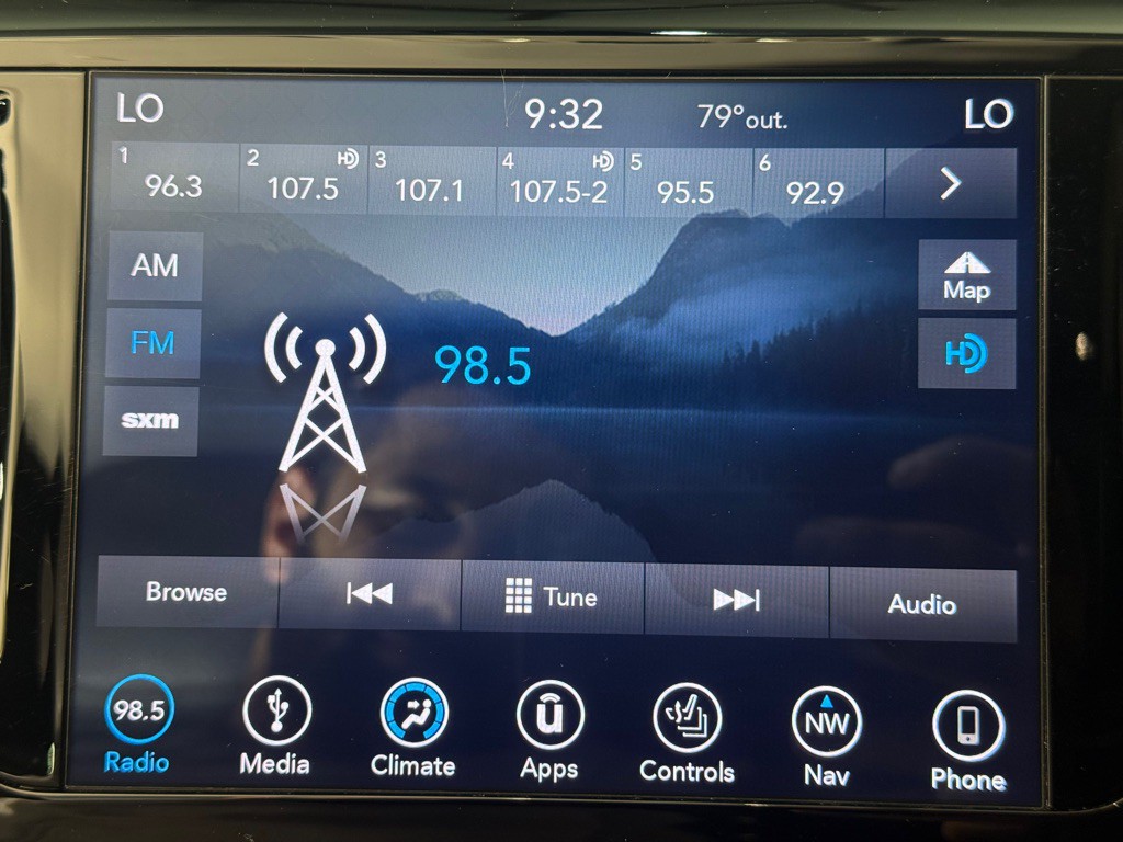 2018 Chrysler Pacifica Image 31