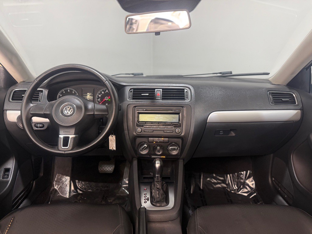 2013 Volkswagen Jetta Image 12