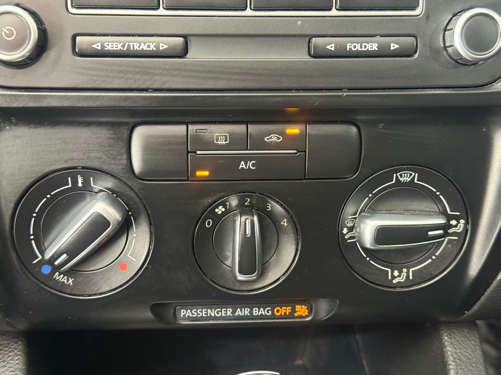 2013 Volkswagen Jetta Image 18