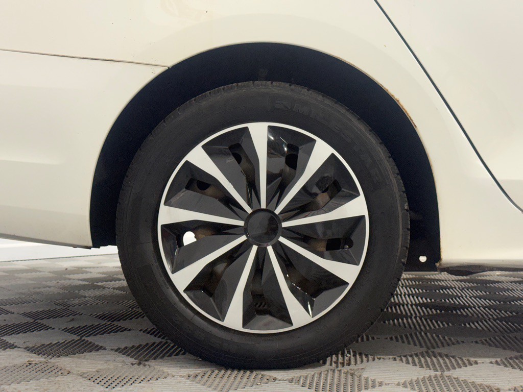 2013 Volkswagen Jetta Image 32