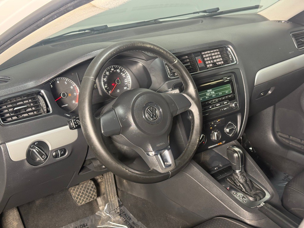 2013 Volkswagen Jetta Image 23