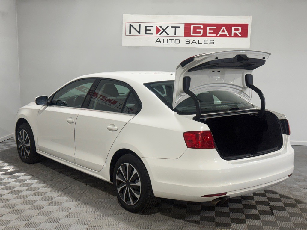 2013 Volkswagen Jetta Image 26