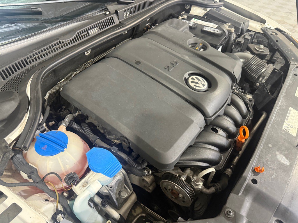 2013 Volkswagen Jetta Image 29