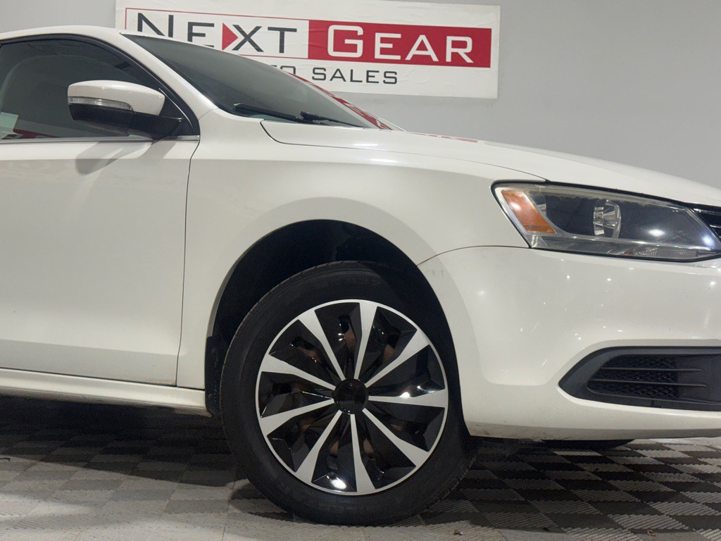 2013 Volkswagen Jetta Image 31
