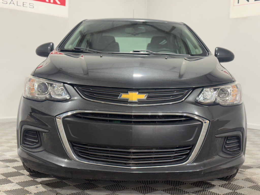 2017 Chevrolet Sonic Image 4