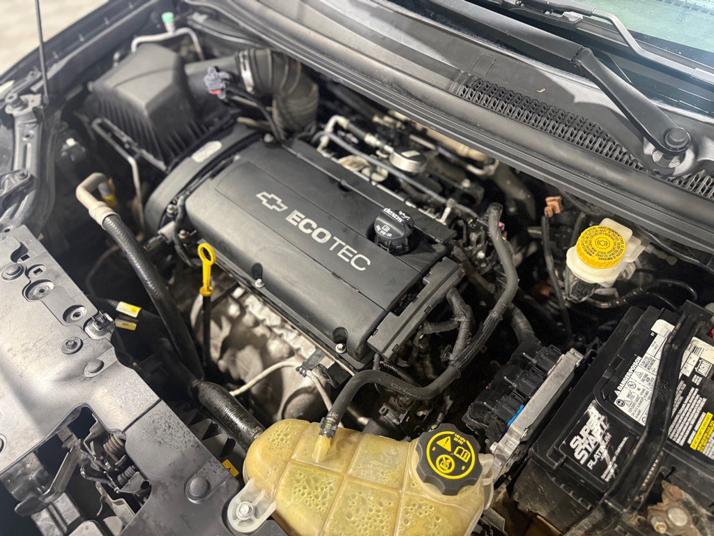 2017 Chevrolet Sonic Image 10