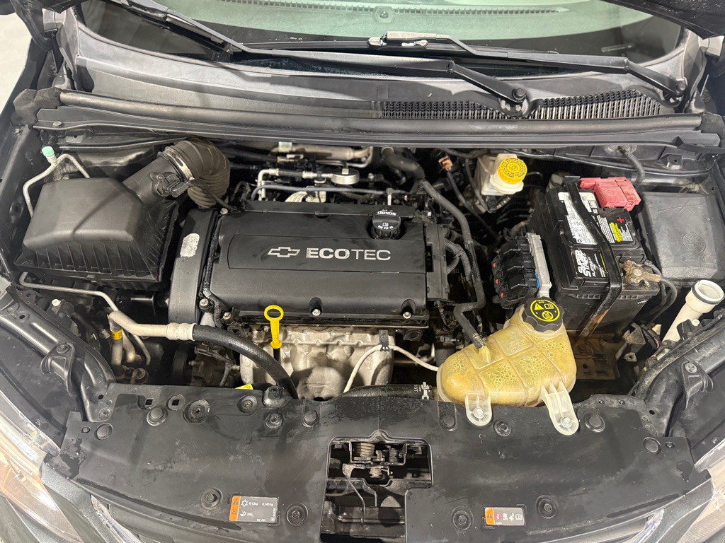 2017 Chevrolet Sonic Image 12