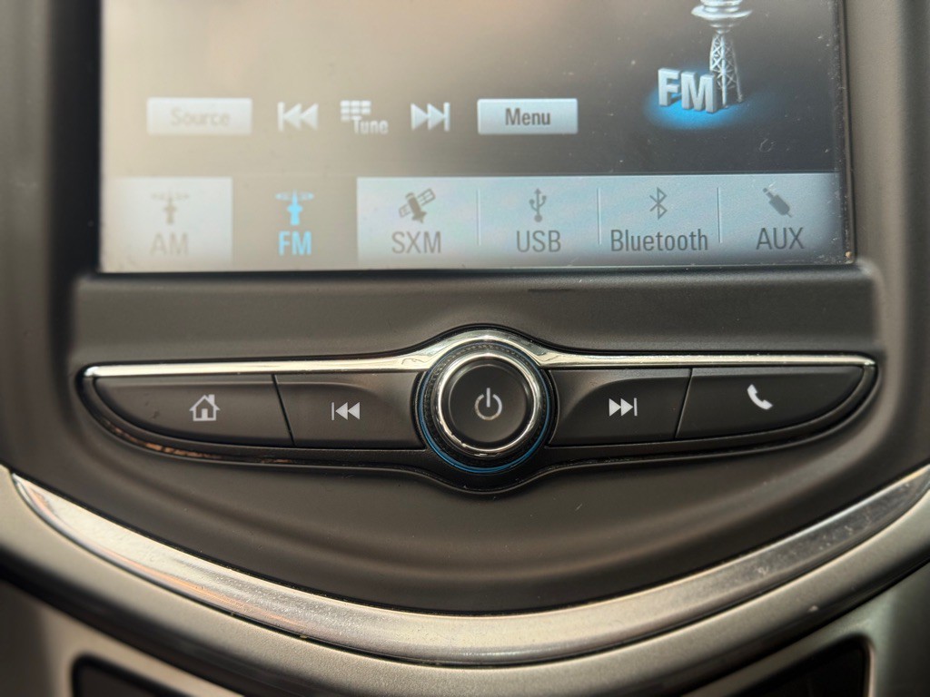 2017 Chevrolet Sonic Image 16