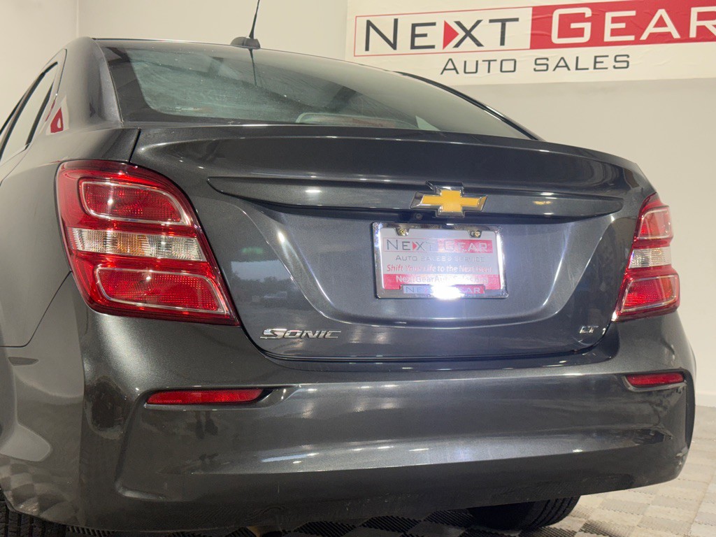 2017 Chevrolet Sonic Image 36