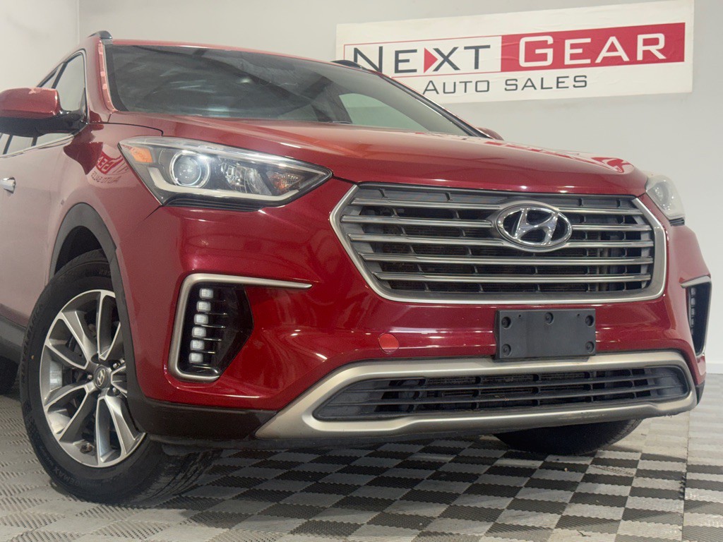 2017 Hyundai Santa Fe Image 4