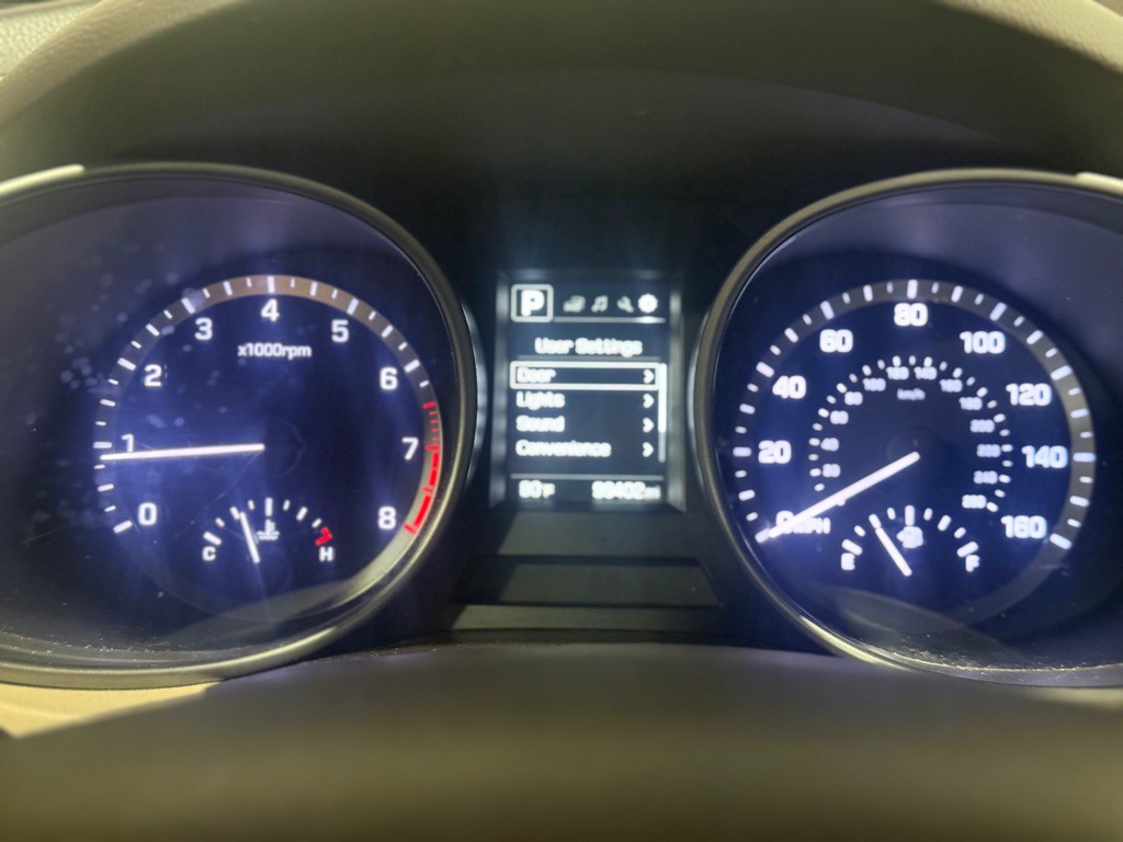 2017 Hyundai Santa Fe Image 13