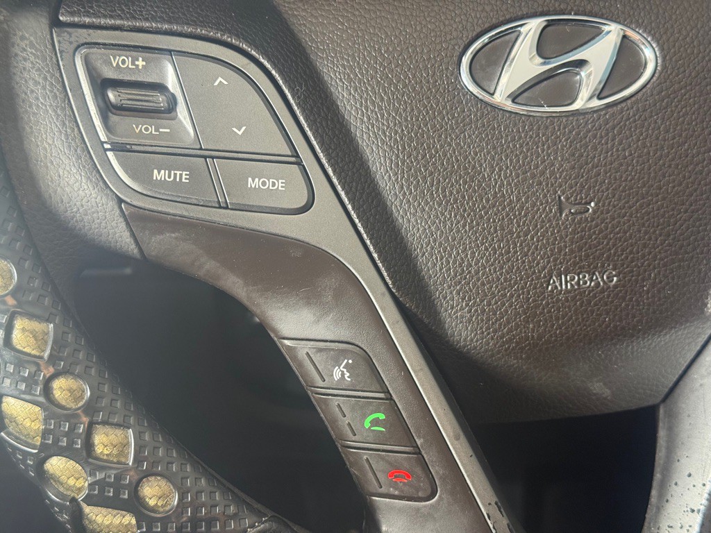 2017 Hyundai Santa Fe Image 27
