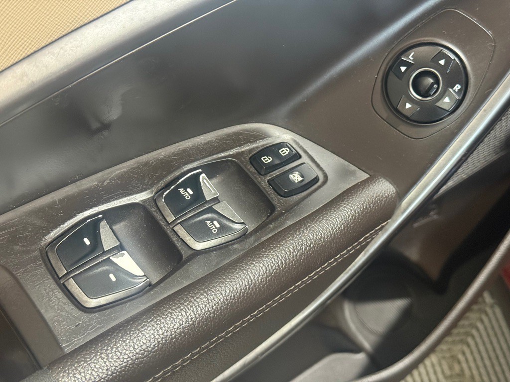 2017 Hyundai Santa Fe Image 30