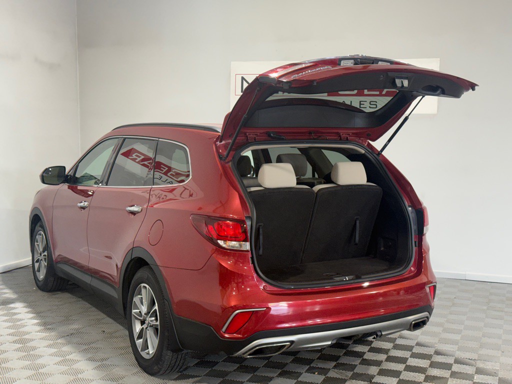2017 Hyundai Santa Fe Image 31