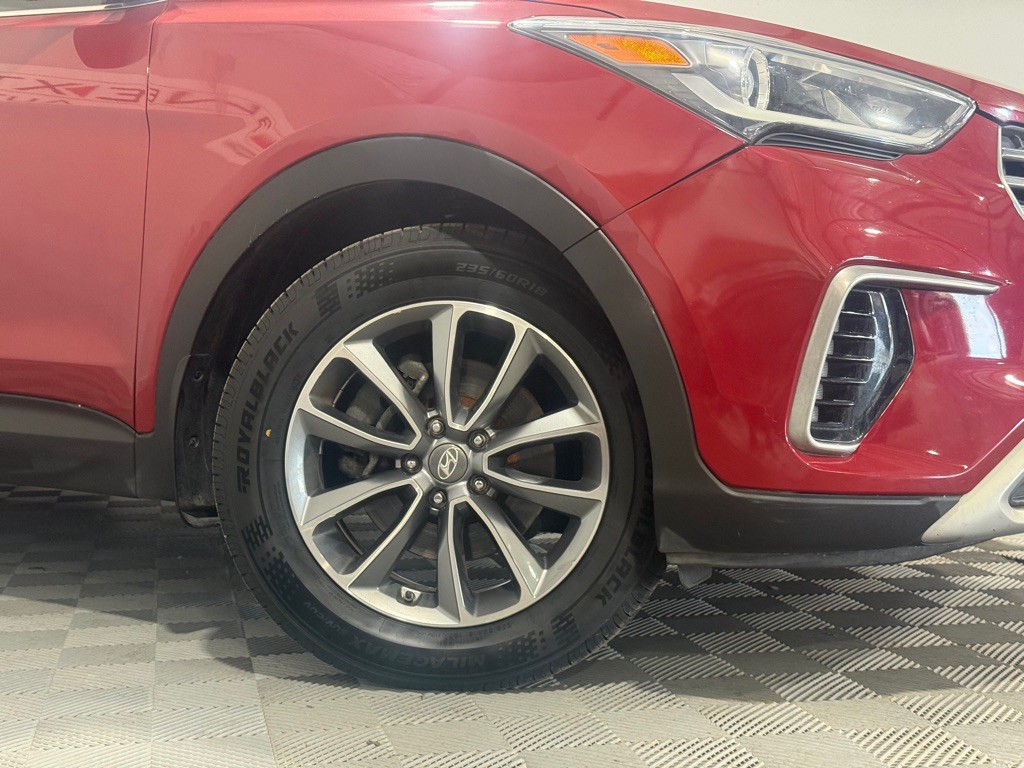 2017 Hyundai Santa Fe Image 37