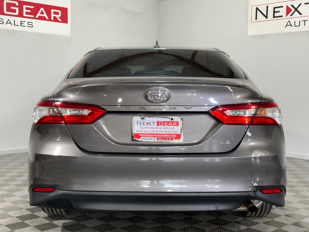 2019 Toyota Camry Image 9
