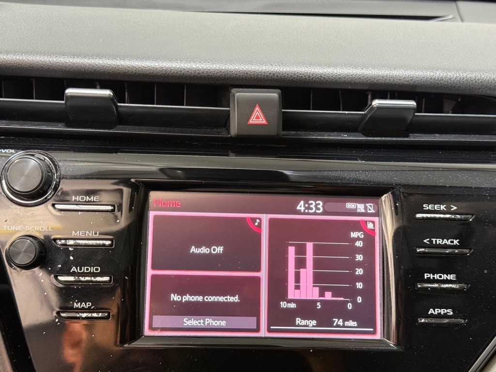 2019 Toyota Camry Image 30