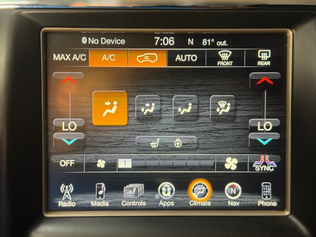 2014 Jeep Grand Cherokee Image 17